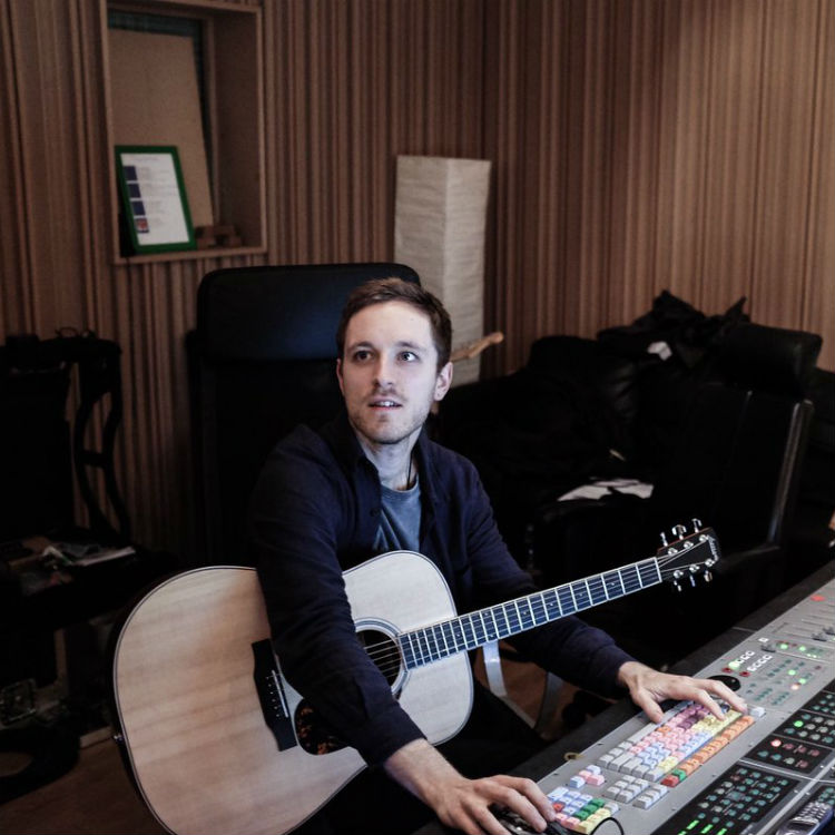 Architects guitarist Tom Searle dies age 28 from cancer